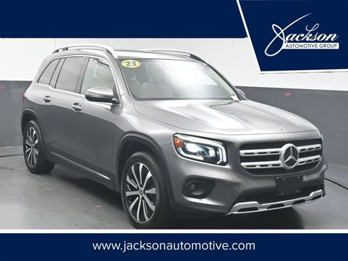 Used 2023 Mercedes-Benz GLB 250 4MATIC w/ Premium Package image 1
