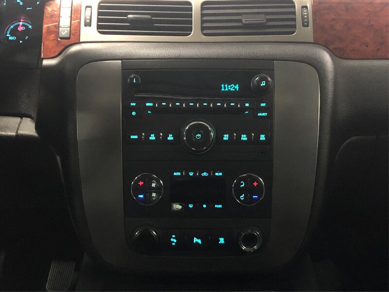 Used 2010 GMC Yukon SLT AWD/4WD image 14