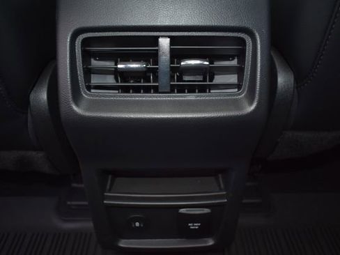 Used 2024 Ford Edge SEL w/ Convenience Package image 35