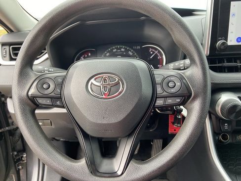 Used 2025 Toyota RAV4 LE image 34