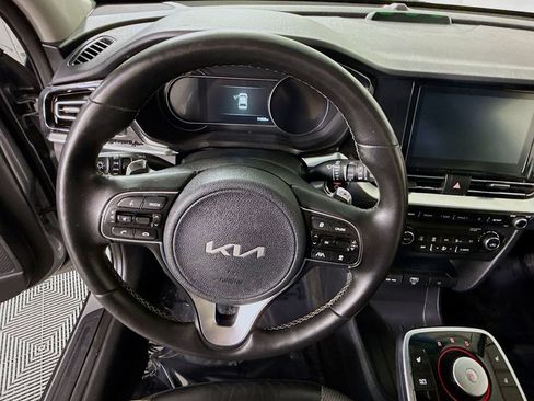 Used 2022 Kia Niro EX w/ Cold Weather Package FWD image 20