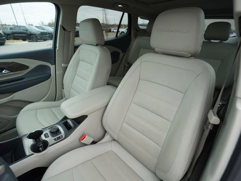 Used 2023 GMC Terrain Denali image 37