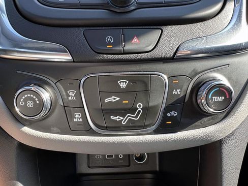 Used 2023 Chevrolet Equinox LS w/ LS Convenience Package AWD/4WD image 24