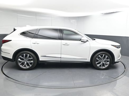 Used 2022 Acura MDX SH-AWD w/ Technology Package image 9
