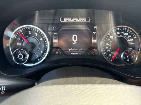 Used 2022 RAM 1500 Big Horn w/ Night Edition AWD/4WD image 23