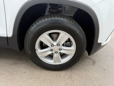 Used 2017 Chevrolet Trax LS w/ LPO, Protection Package AWD/4WD image 40