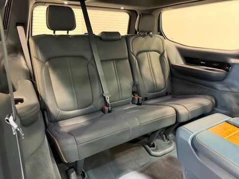 Used 2022 Jeep Grand Wagoneer Series II w/ Premium Group II image 34