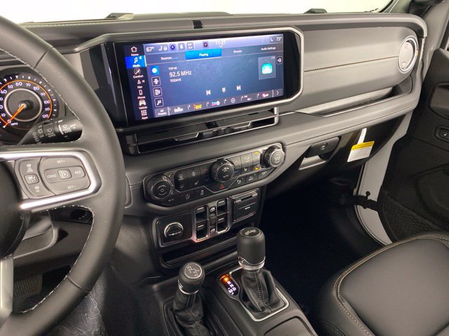 New 2027 Jeep Wrangler Unlimited Sahara AWD/4WD image 25