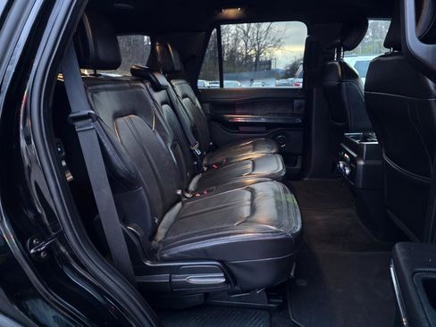 Used 2018 Ford Expedition Limited AWD/4WD image 17