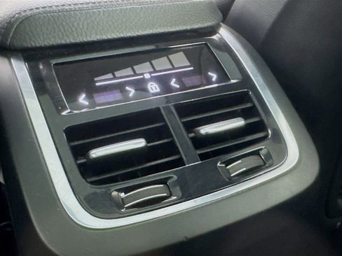 Used 2018 Volvo XC60 T5 Inscription w/ Convenience Package image 33