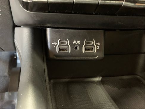 Used 2024 Dodge Durango SXT image 32