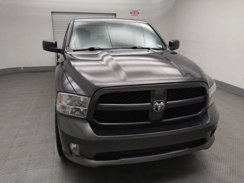 Used 2017 RAM 1500 Express RWD image 14