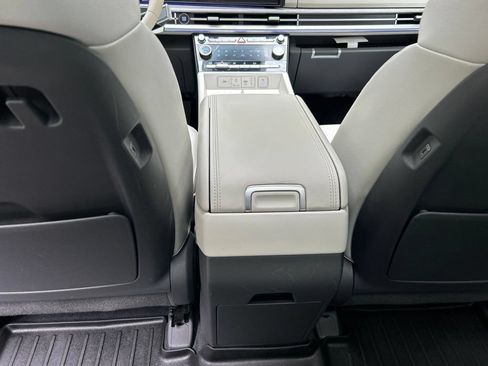 Used 2024 Hyundai Santa Fe Limited AWD/4WD image 29