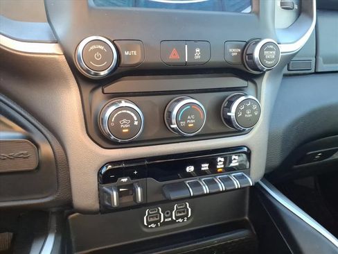 Used 2022 RAM 2500 Lone Star w/ Night Edition AWD/4WD image 16