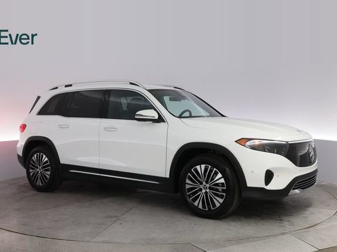 Used 2025 Mercedes-Benz EQB 250+ image 14