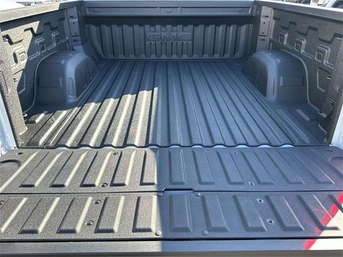 New 2026 GMC Sierra 1500 SLT w/ SLT Premium Plus Package image 26