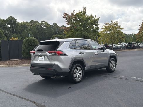 Used 2023 Toyota RAV4 LE FWD image 3