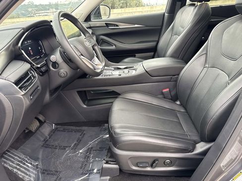 Certified 2025 INFINITI QX60 Luxe image 19