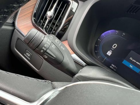 Used 2023 Volvo XC60 B5 Plus w/ Climate Package image 29