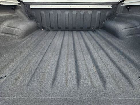 Certified 2025 Nissan Frontier SV w/ SV Convenience Package RWD image 21