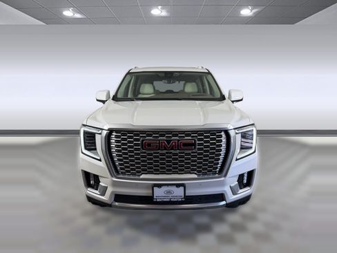 Used 2021 GMC Yukon Denali w/ Denali Premium Package RWD image 6