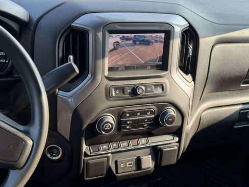 Used 2022 Chevrolet Silverado 1500 Custom AWD/4WD image 30