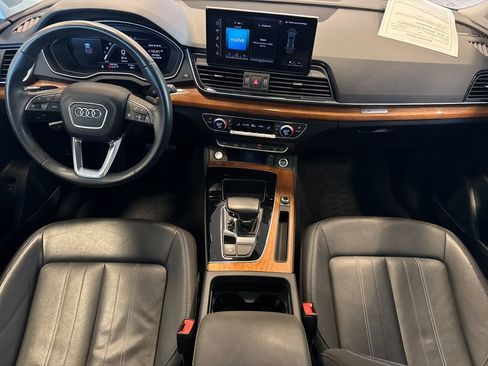 Used 2022 Audi Q5 2.0T Premium Plus w/ Premium Plus Package AWD/4WD image 17