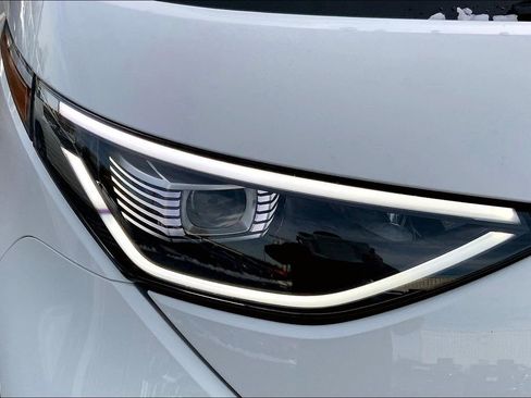 New 2025 Volkswagen ID. Buzz Pro S image 27