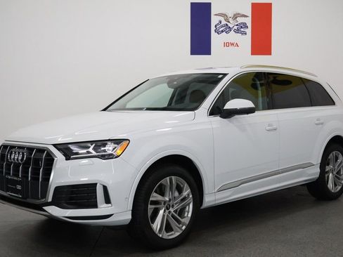 Used 2022 Audi Q7 2.0T Premium Plus w/ Premium Plus Package AWD/4WD image 8