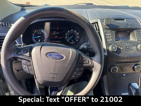 Used 2015 Ford Edge SE image 10