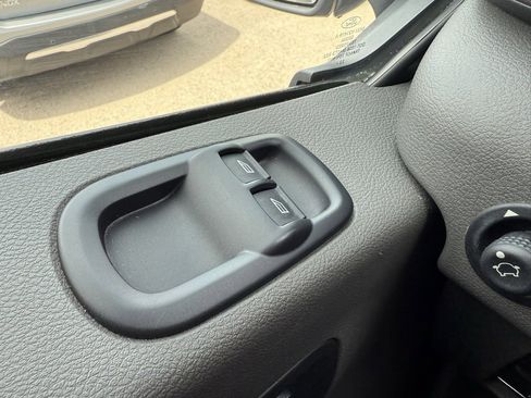 Used 2023 Ford Transit 250 Medium Roof image 20