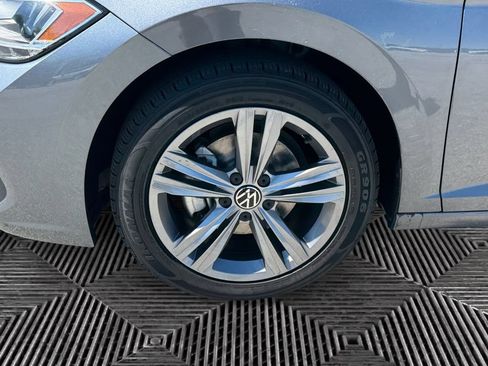 Used 2024 Volkswagen Jetta SE FWD image 14
