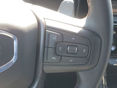 Used 2025 GMC Sierra 1500 AT4 w/ AT4 Premium Package AWD/4WD image 22