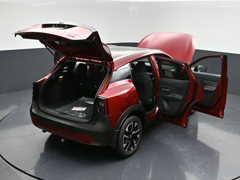 New 2026 Nissan Kicks SV w/ SV Premium Package AWD/4WD image 32