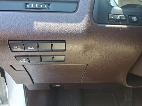 Used 2020 Lexus RX 350L Premium w/ Premium Package AWD/4WD image 20