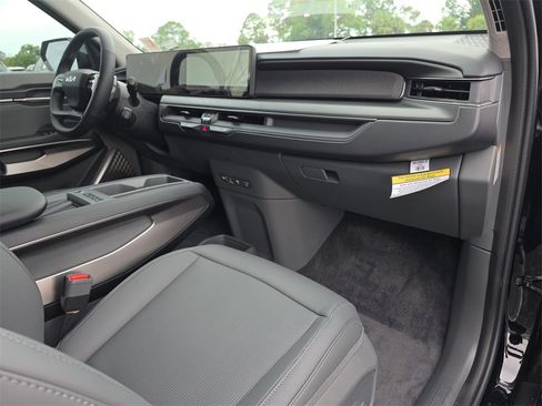New 2026 Kia EV9 Light image 14