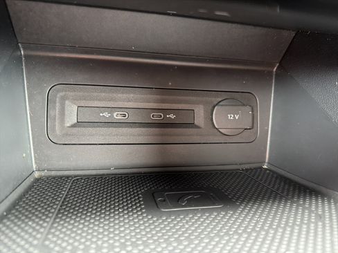 Used 2023 Volkswagen Atlas SE w/ Black Wheel Package image 21