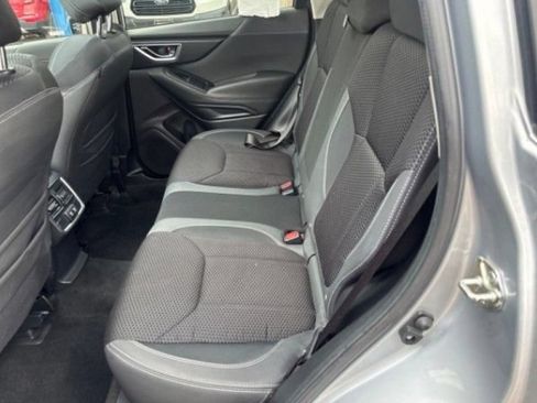 Used 2019 Subaru Forester Premium AWD/4WD image 15