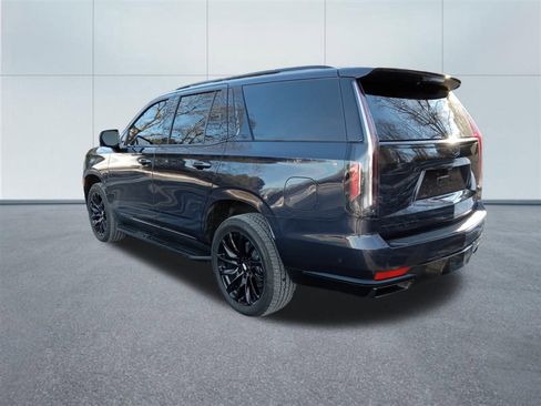 Used 2023 Cadillac Escalade Sport Platinum w/ LPO, ONYX Package image 3