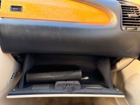 Used 2003 Lexus SC 430 SC 430 Convertible 2D image 31