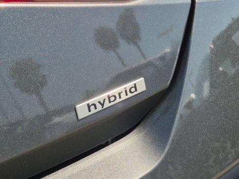 Used 2025 Hyundai Elantra Limited FWD image 30