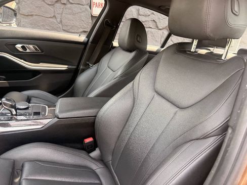Used 2019 BMW 330i xDrive Sedan w/ Convenience Package AWD/4WD image 13