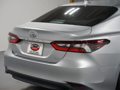 Certified 2022 Toyota Camry LE FWD image 9
