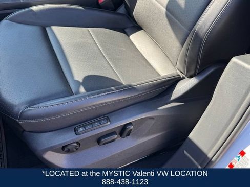 Certified 2023 Volkswagen Atlas SEL AWD/4WD image 37