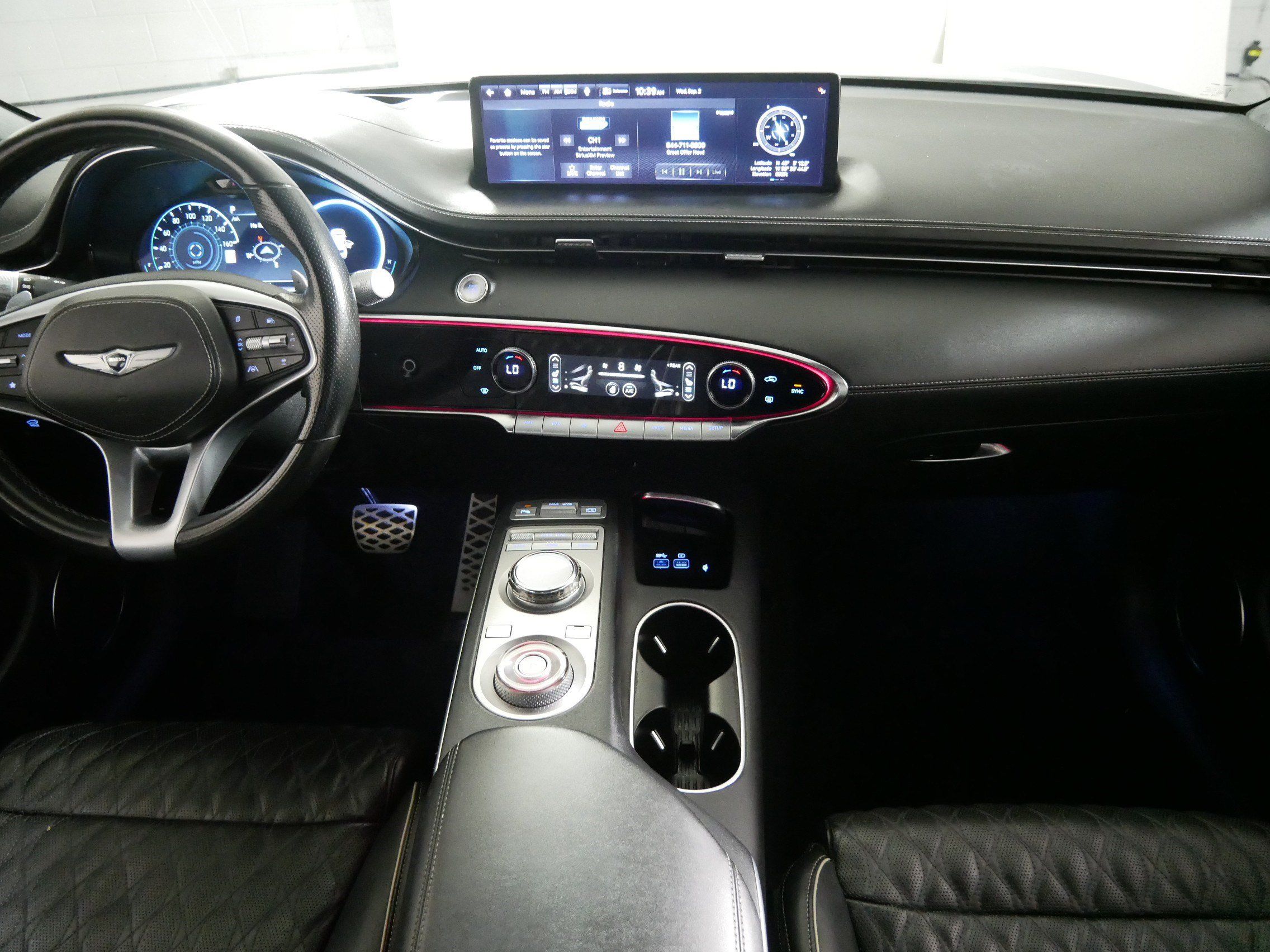 Used 2023 Genesis GV70 3.5T Sport w/ Sport Prestige Package AWD/4WD image 10