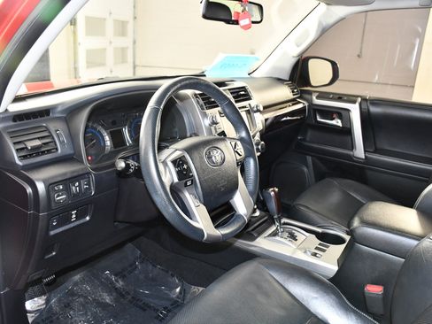 Used 2018 Toyota 4Runner Limited w/ Convenience Package AWD/4WD image 2