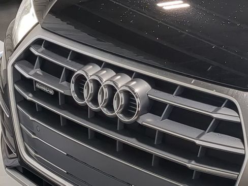 Used 2018 Audi Q5 2.0T Premium Plus w/ Premium Plus Package AWD/4WD image 15