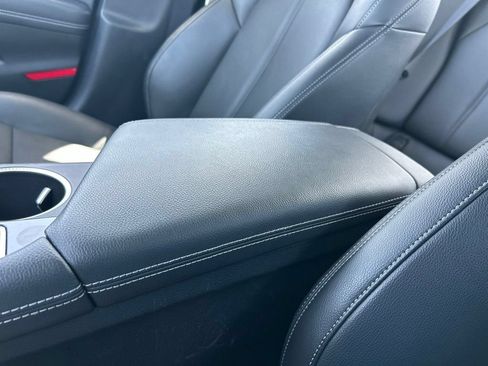 Used 2026 Genesis G70 2.5T RWD image 38