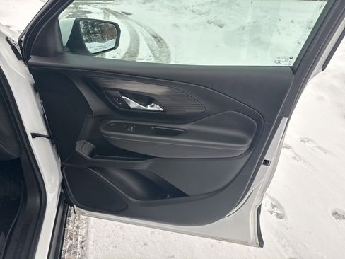 Used 2022 GMC Terrain SLT w/ Tech Package image 11