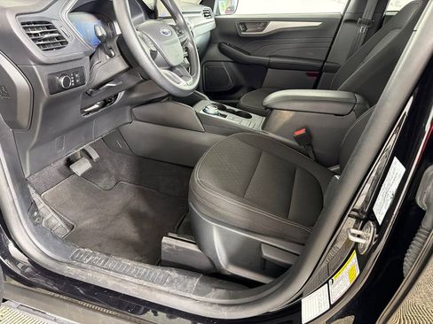 Used 2025 Ford Escape Active FWD image 9